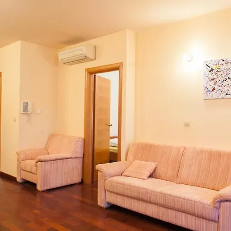 Tino * Макарська