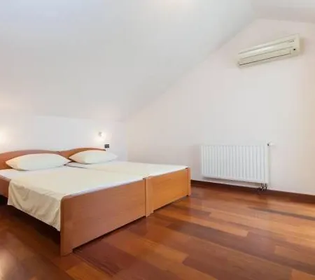 Tino Apartment Makarska