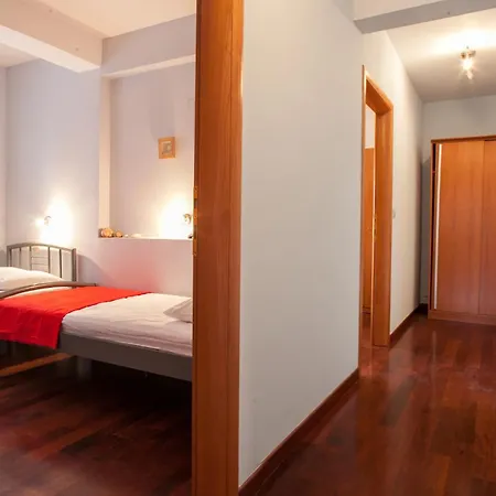 Tino * Макарска