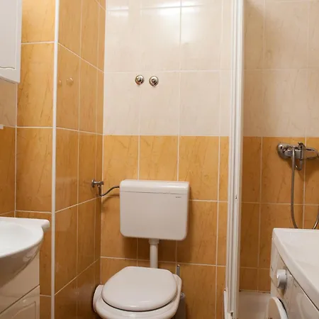 شقة Tino