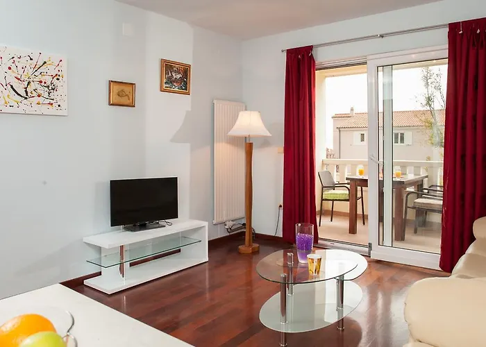 Tino Apartament Makarska